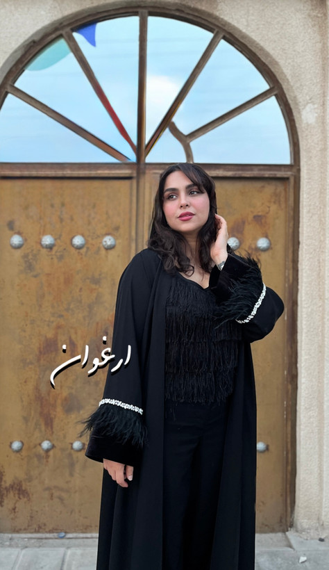 عبا ارغوان ندا کره سرآستین مخمل