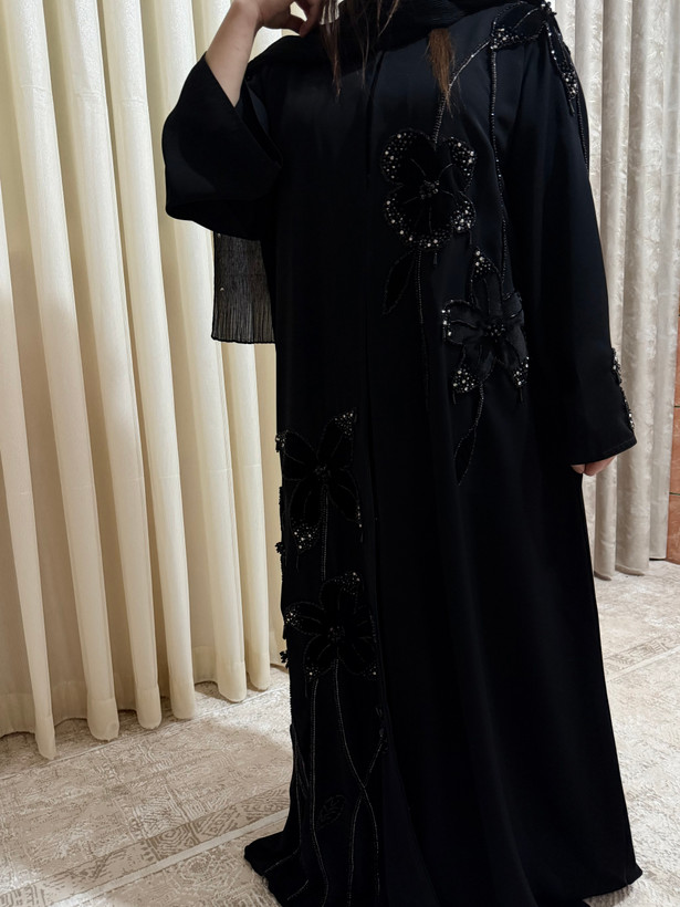 عبا مجلسی لیلیوم ندا کره تکه دوزی مخمل شیک