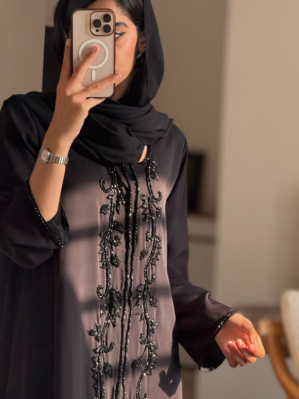 عبا طرح رز با جنس ندا کره و جواهر دوزی مشکی